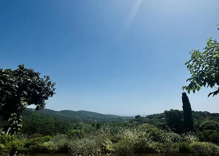 Oda ve Kahvaltı Le Mas Saint Michel 4*